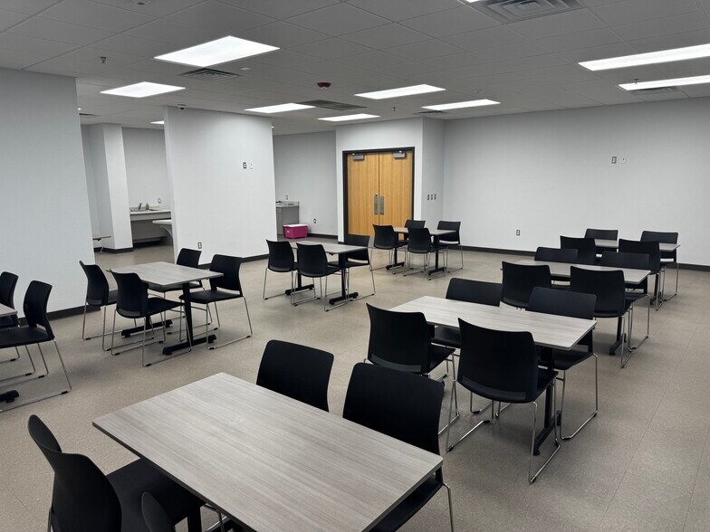 More Photos Of 4701 Avenida Divisadero, Santa Teresa Office For Lease