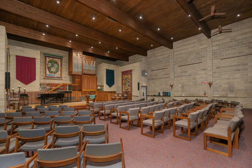 More Photos Of 1727 Walden Ln SW, Rochester Religious Facility For Sale