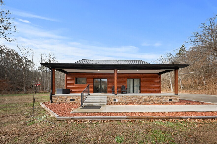 More Photos Of 325 Sinking Rd, Argillite Trailer Camper Park For Sale