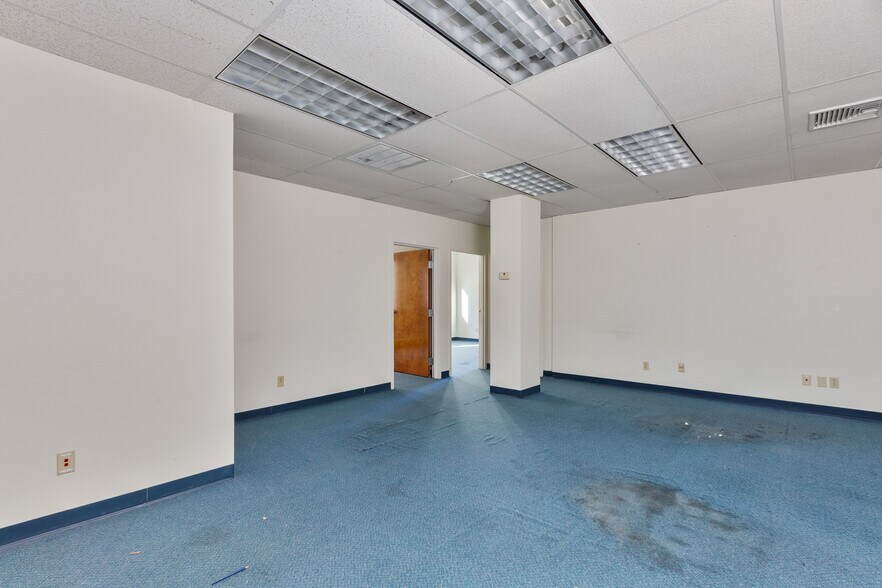 More Photos Of 1227 W Liberty St, Allentown Medical For Sale
