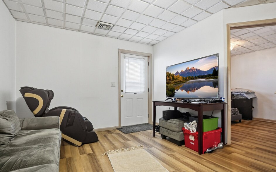 More Photos Of 528 W Main St, Wise Storefront For Sale