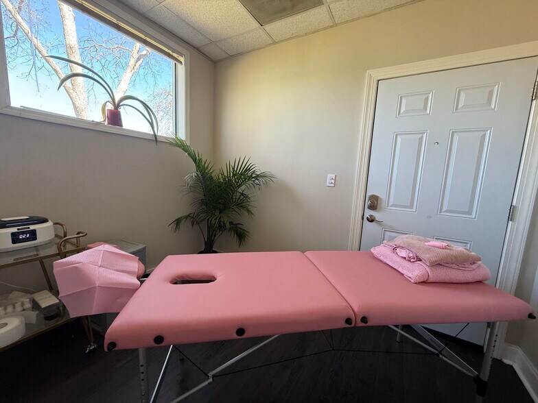 More Photos Of 118 S Main St, Greensboro Restaurant For Sale