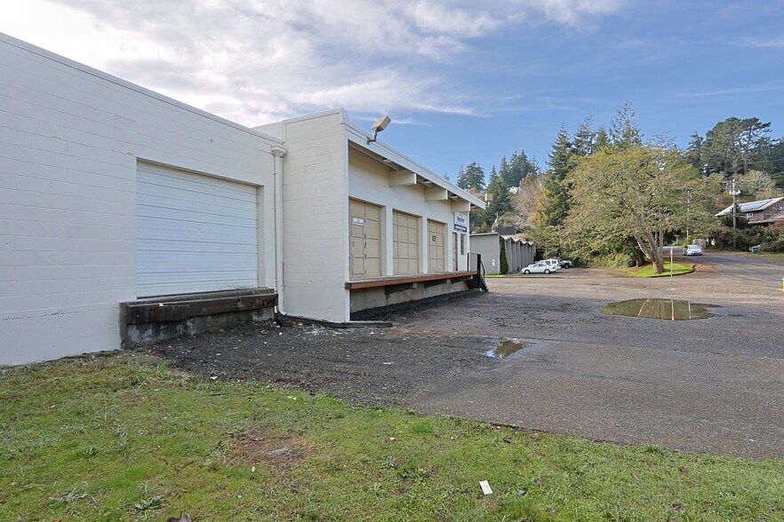 More Photos Of 665 Hemlock Ave, Coos Bay Refrigeration Cold Storage For Sale