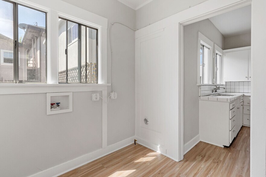 More Photos Of 724 Hermosa Ave, Hermosa Beach Apartments For Sale