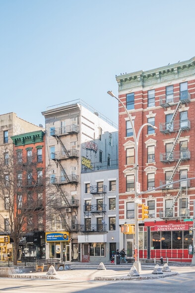 More Photos Of 301 E Houston St, New York Apartments For Sale