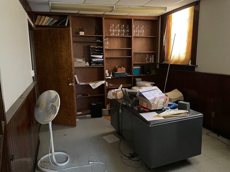 More Photos Of 400 East St N, Talladega Religious Facility For Sale