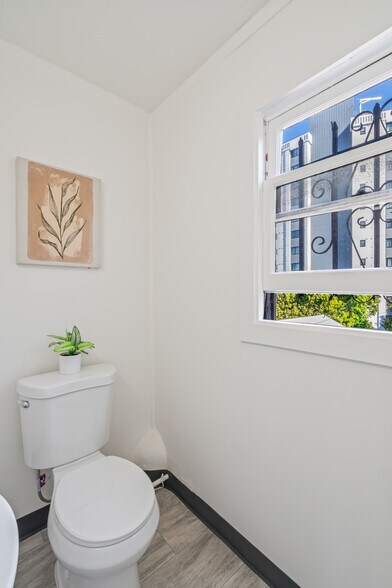 More Photos Of 2332-2334 California Street, San Francisco Apartments For Sale