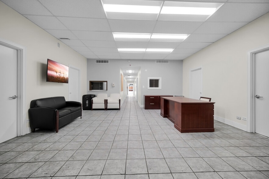 More Photos Of 3909 W Fullerton Ave, Chicago Medical For Sale