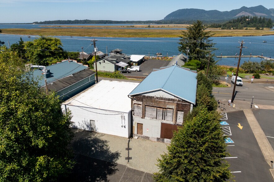 More Photos Of 625 Nehalem Blvd, Wheeler Storefront Retail Residential For Sale
