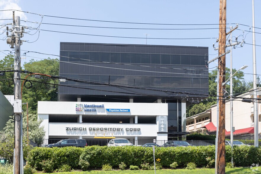 More Photos Of 1165 Northern Blvd, Manhasset Office For Sale