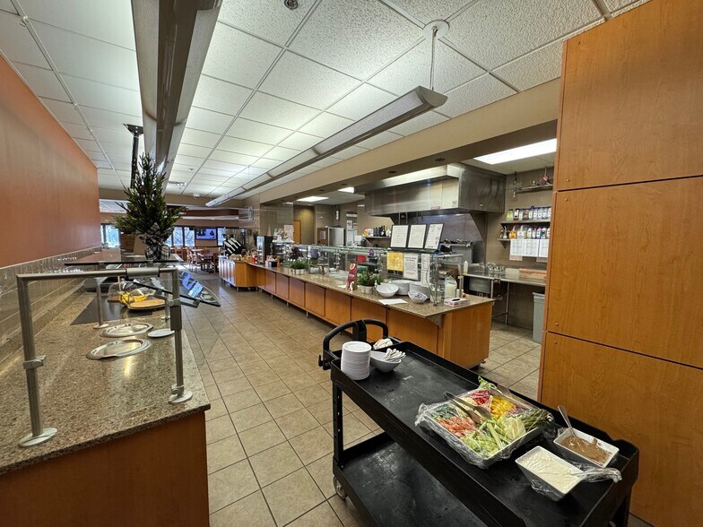 More Photos Of 14615 Lone Oak Rd, Eden Prairie Office For Sale