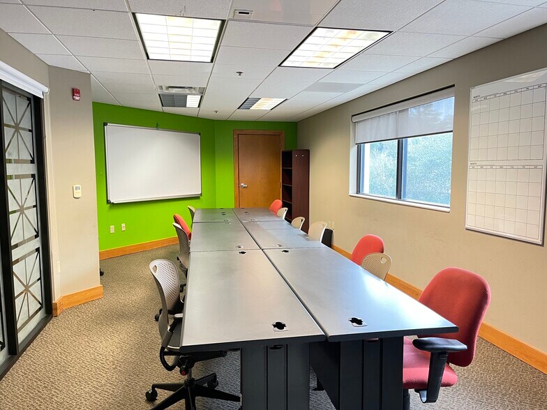 More Photos Of 6901 SW 24th Avenue, Gainesville Office For Lease