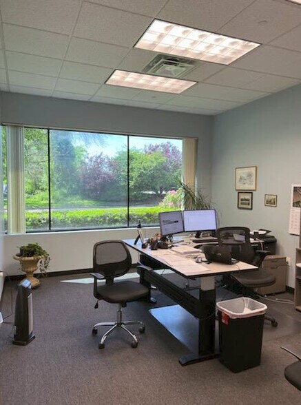 More Photos Of 15 Michael Ave, Farmingdale Light Manufacturing For Lease