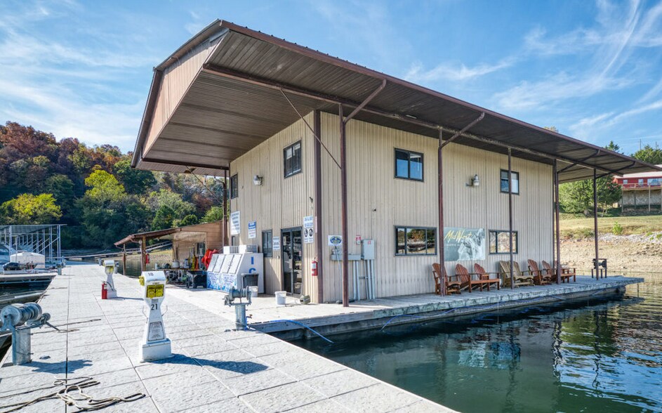 More Photos Of 705 Cedar Hill Rd, Celina Marina For Sale