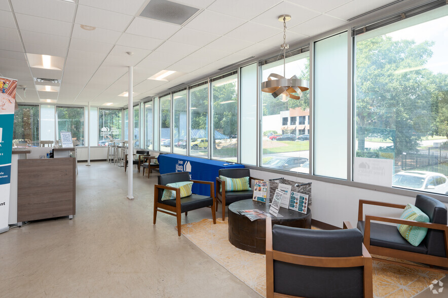 More Photos Of 1 Dunwoody Park, Atlanta Unknown For Lease