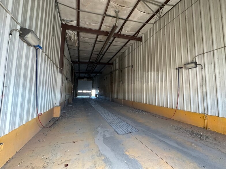 More Photos Of 2870 N Townsend Ave, Montrose Carwash For Sale