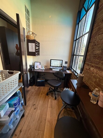 More Photos Of 200 Rose Ave, Pleasanton Office For Lease