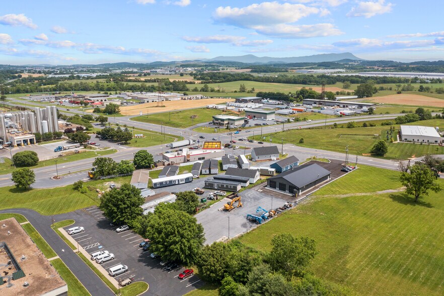 More Photos Of 815 N Main St, Mount Crawford Auto Repair For Sale