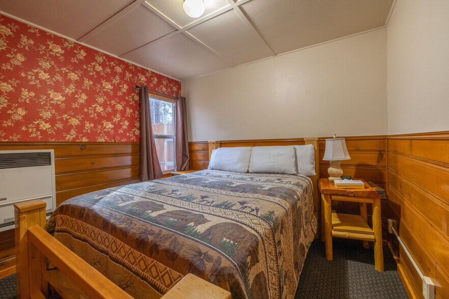 More Photos Of 40229 Big Bear Blvd, Big Bear Lake Hotel For Sale