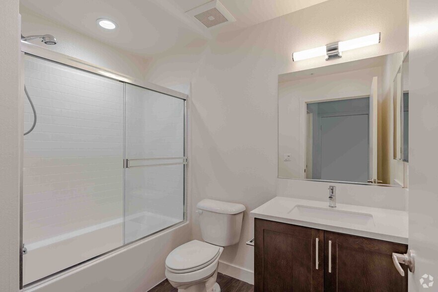 More Photos Of 11114 Darling Rd, Ventura Apartments For Lease