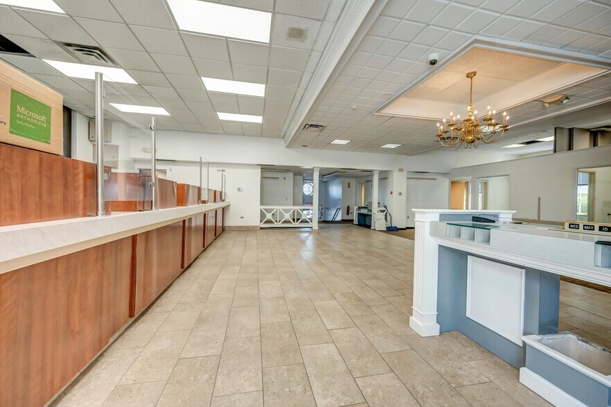 More Photos Of 159 Greenwood Ave, Bethel Bank For Sale