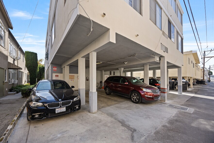 More Photos Of 329 S Rexford Dr, Beverly Hills Apartments For Sale