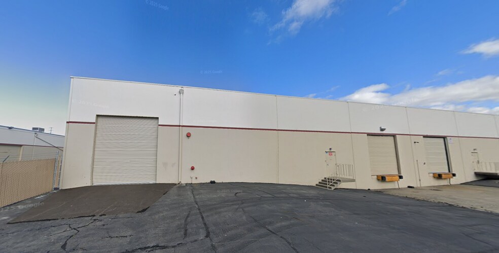 More Photos Of 2517 Port St, West Sacramento Industrial For Lease