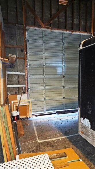 More Photos Of 4609 S 6th St, Klamath Falls Storefront For Sale