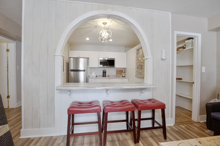 More Photos Of 404 W Main St, Payson Rehabilitation Center For Lease