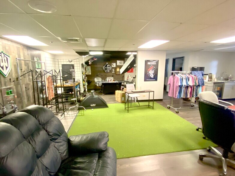 More Photos Of 5280 Ward Rd, Arvada Warehouse For Sale