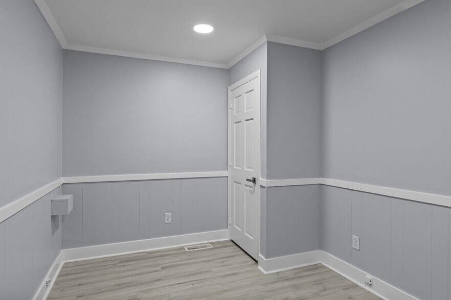 More Photos Of 208 Penny Ln, Morehead City Medical For Sale