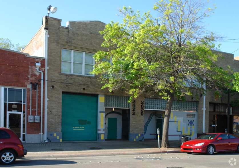 More Photos Of 2616-2618 Main St, Dallas Storefront Retail Office For Lease