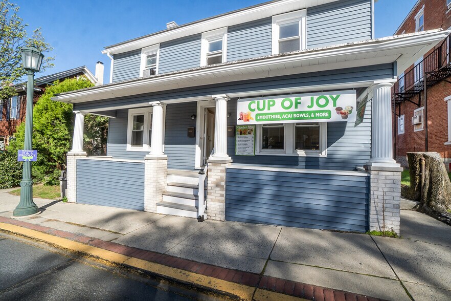 More Photos Of 474 W Main St, Kutztown Storefront Retail Residential For Sale
