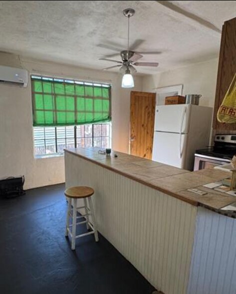 More Photos Of 1133 Grand Ave, Las Vegas Office Residential For Sale