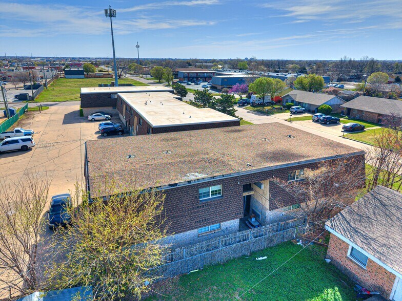 More Photos Of 6401 NW Oak Ave, Lawton Apartments For Sale