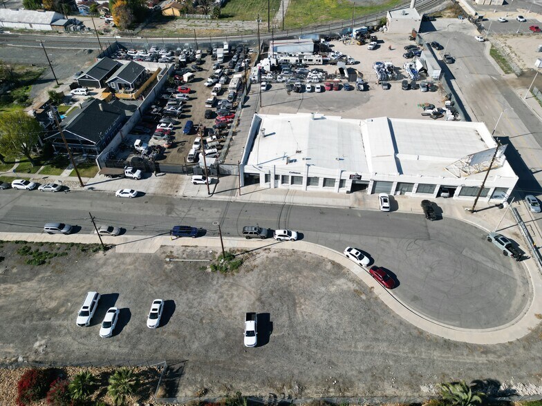 More Photos Of 274 N I, San Bernardino Service For Sale