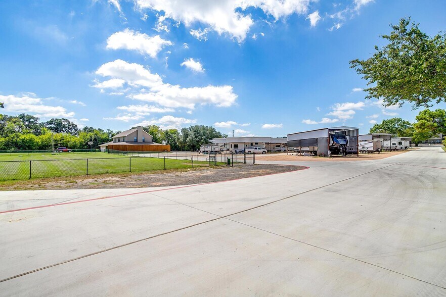 More Photos Of 4620 Kennedale New Hope Rd, Fort Worth Manufactured Housing Mobile Home Park For Sale