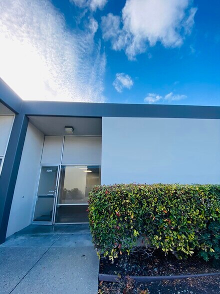 More Photos Of 2984-3018 Scott Blvd, Santa Clara Office For Lease