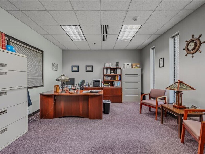 More Photos Of 204 Sand Mine Rd, Berkeley Springs Flex For Sale