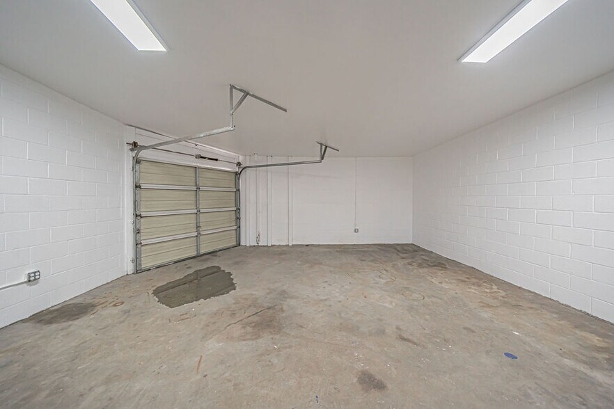 More Photos Of 27 NW Main St, Blackfoot Storefront Retail Office For Sale
