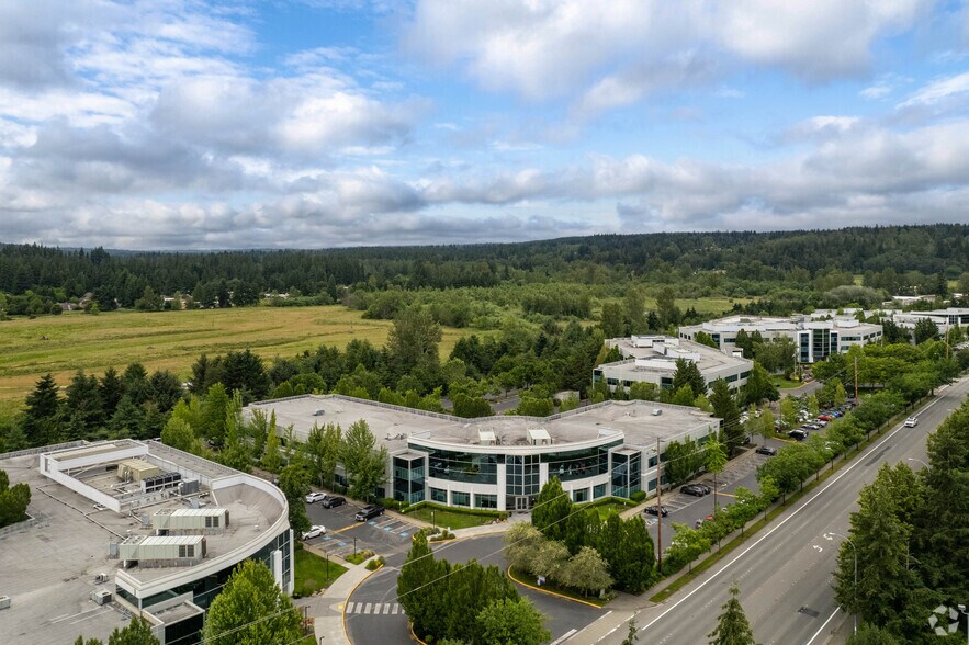 More Photos Of 18300 NE Union Hill Rd, Redmond Office For Lease