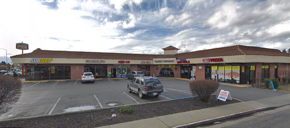 More Photos Of 2147-2159 N Texas St, Fairfield Restaurant For Lease