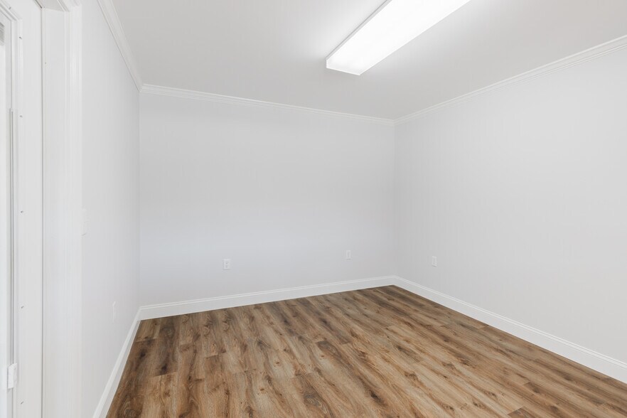 More Photos Of 501 W Forsyth St, Americus General Retail For Sale