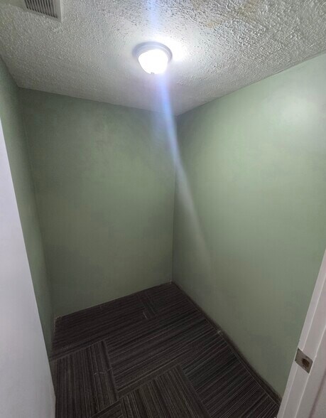 More Photos Of 1444 S A St, Elwood Freestanding For Sale