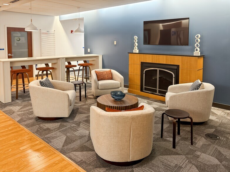 More Photos Of 20937 Ashburn Rd, Ashburn Coworking Space