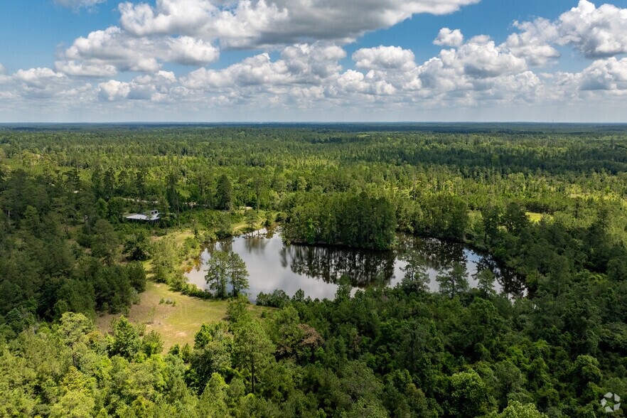 More Photos Of Hwy 363 @ FM 363 & US HWY 190, Bon Wier Warehouse For Sale