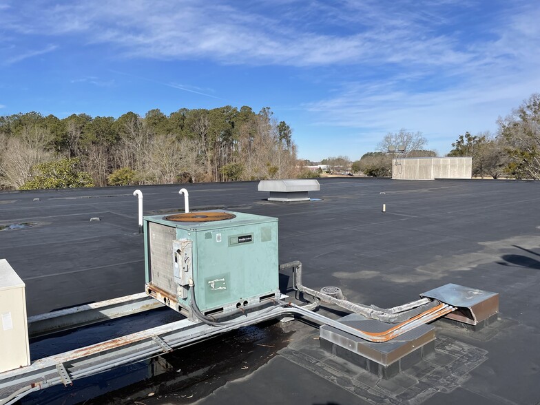 More Photos Of 720 Western Blvd, Tarboro Office For Sale