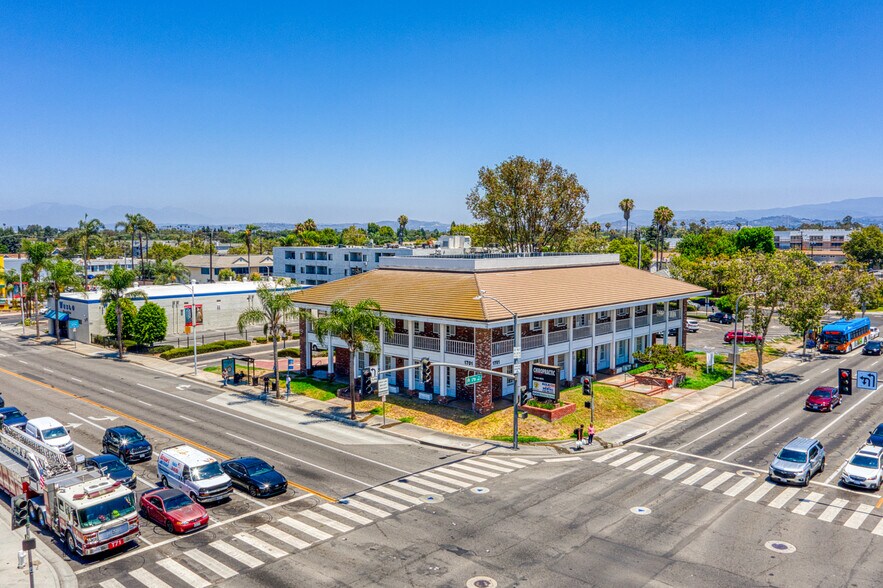 Primary Photo Of 1701 N Main St, Santa Ana Office For Sale
