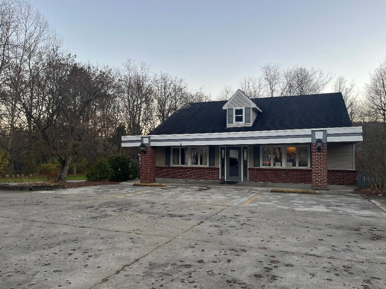 Primary Photo Of 823 W Spring St, Titusville Medical For Sale