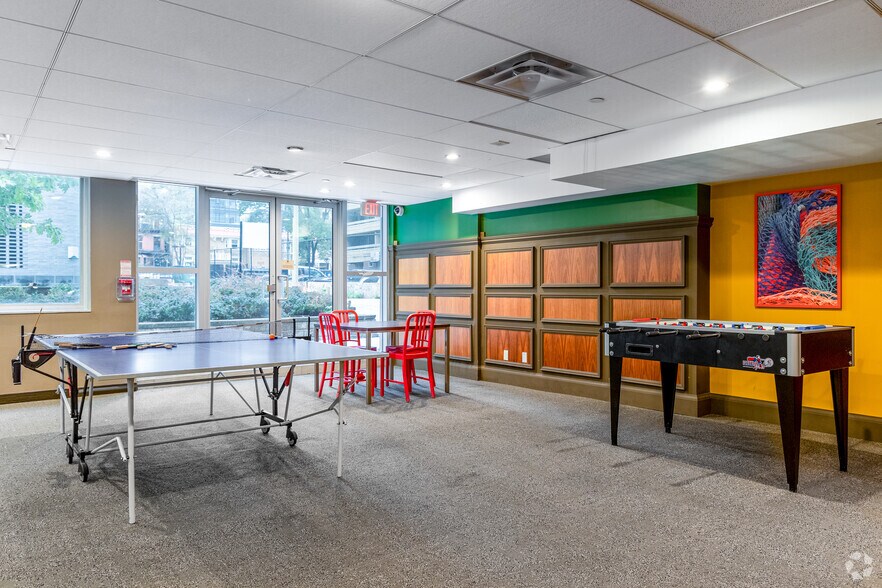 More Photos Of 614 Church St, Toronto Apartments For Lease